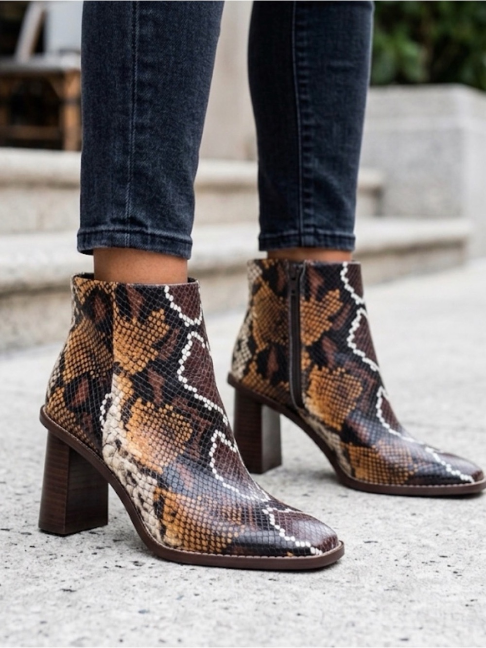 Gibson Latimer Boots Women's 7M Vina Snake Embossed Ankle Zip Block Heel
